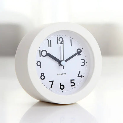 Reloj Despertador Silencioso para la Mesita de Noche con Luz Nocturna para Niños Esencia Hogar