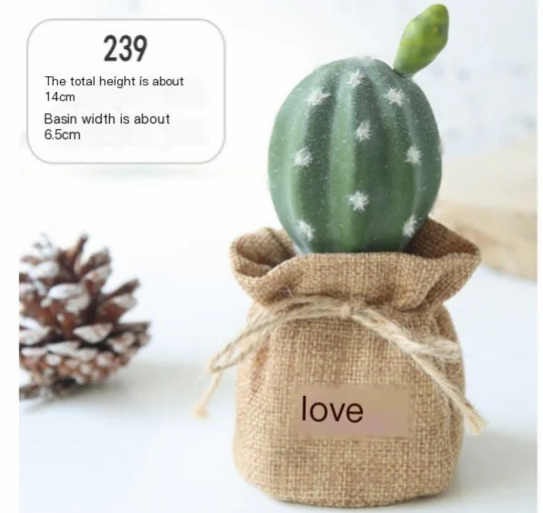 Mini Planta de Cactus en Maceta - Decoración Artificial para Escritorio Esencia Hogar