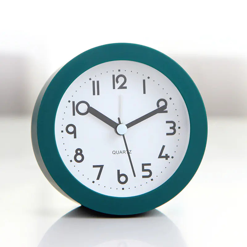 Reloj para niños con luz nocturna incorporada y mecanismo silencioso sin tic tac