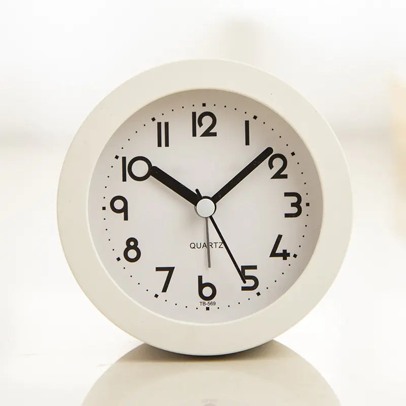 Reloj Despertador Silencioso para la Mesita de Noche con Luz Nocturna para Niños Esencia Hogar